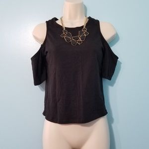 CHARLOTTE RUSSE Cold-shoulder Crop Top
